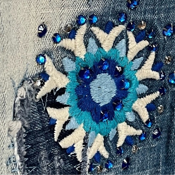 PEOPLE FOR PEACE BOHO PAISLEY EMBROIDERED LOW RISE BOOTCUT JEANS SIZE 30 - Picture 4 of 13